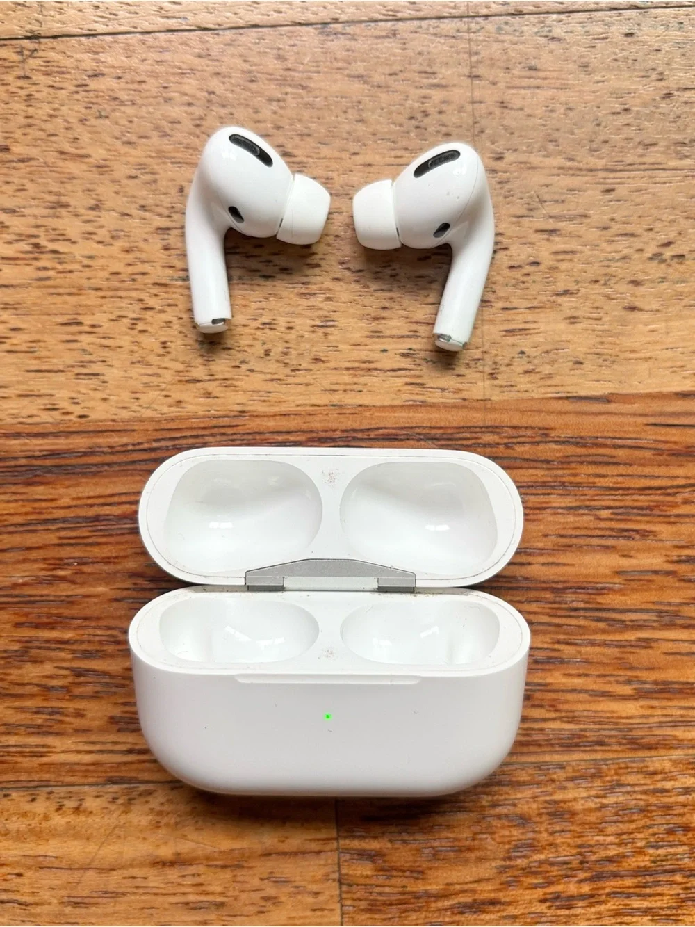 Apple - Airpods Pro A2084 White -  Active Noise Cancellation
